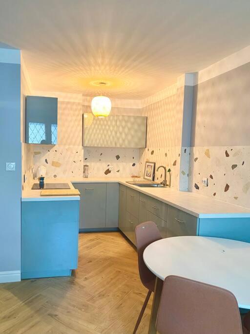 Apartment Close To Metro, 8 Minutes To Centrum And Near Airport Varsóvia Exterior foto